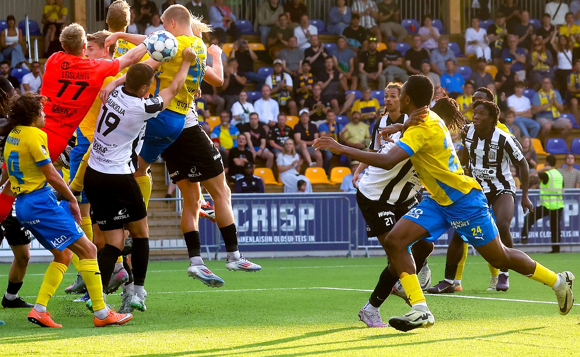 Harvinainen maaliton tasapeli Oulunkylässä (IF Gnistan-VPS 0-0)