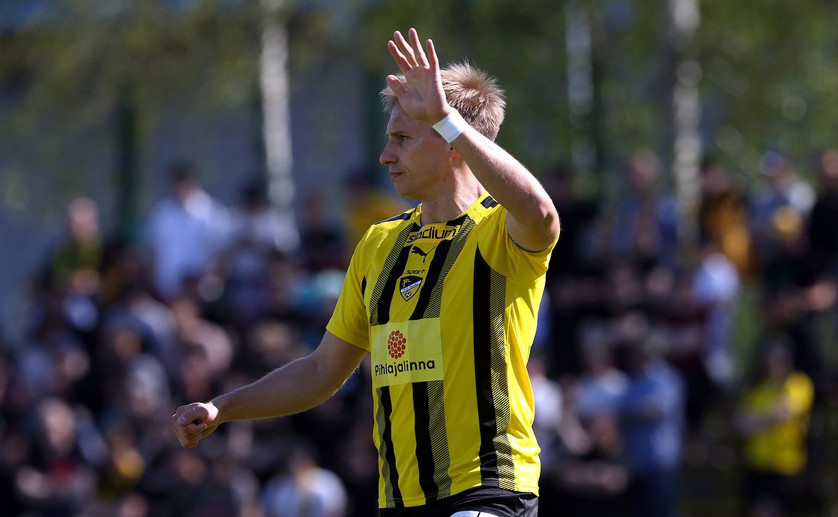 "Me ollaan Honka, nyt ja aina!" - kapteeni Henri Aalto jätti viheriöt taistellen