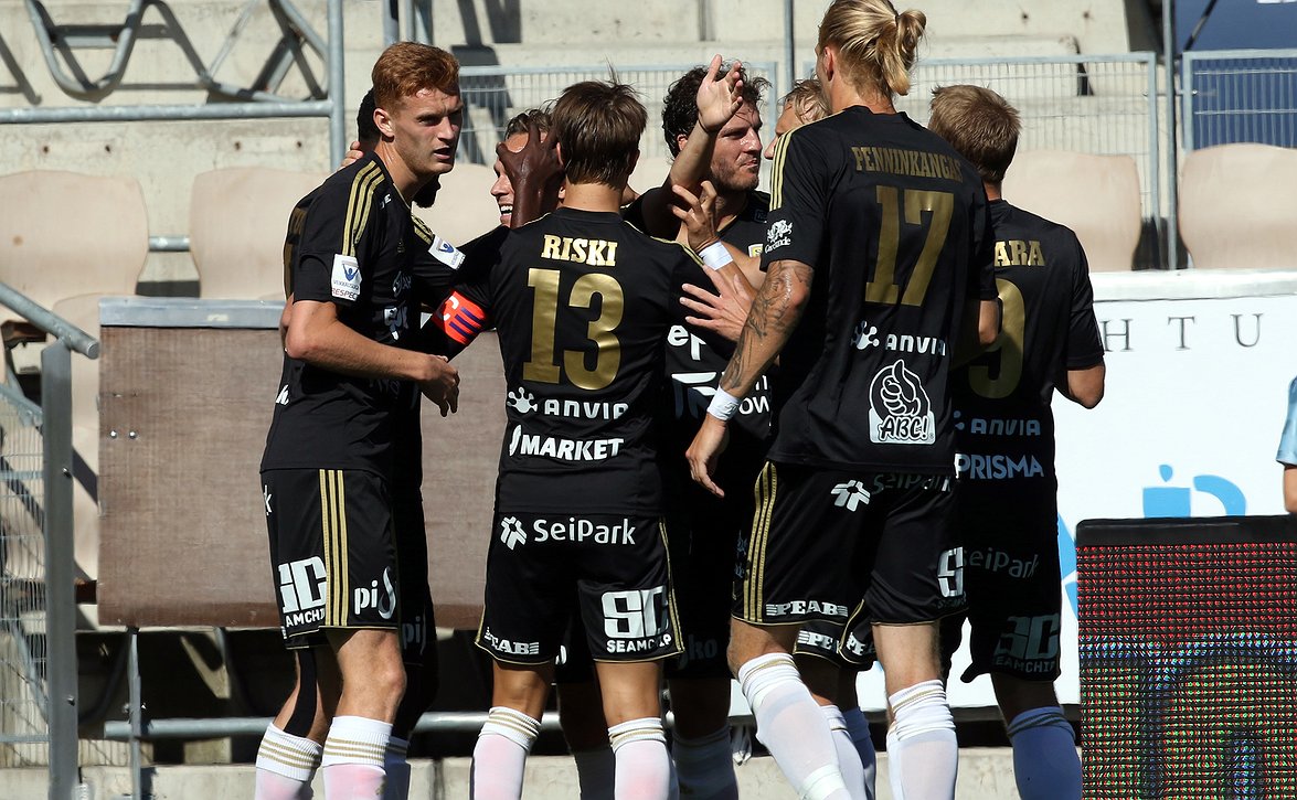 SJK:n ja Adidaksen yhteistyö jatkuu