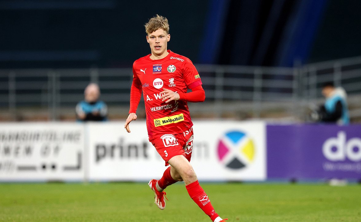 Sami Sipola AC Oulun puolustukseen