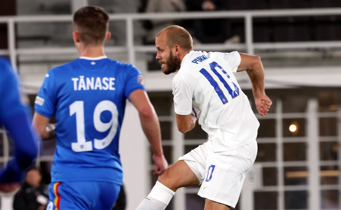 Huuhkajat pistejakoon Romanian kanssa