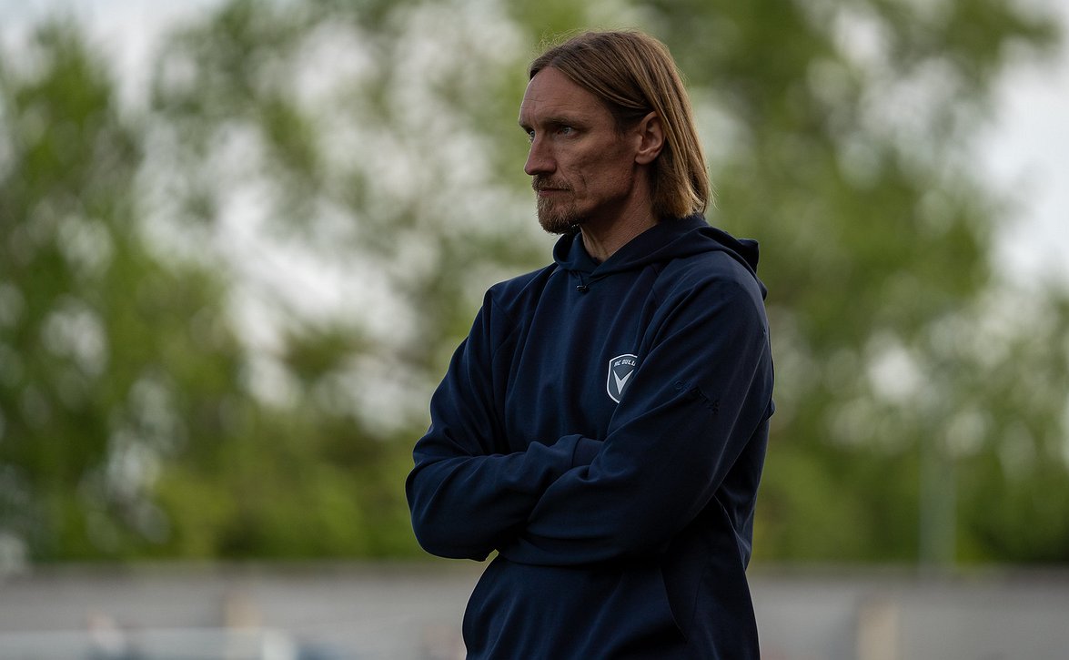 Moni asia pelaamisessa lämmittää AC Oulun Mikko Isokangasta - "Menemme oikealla tiellä eteenpäin"