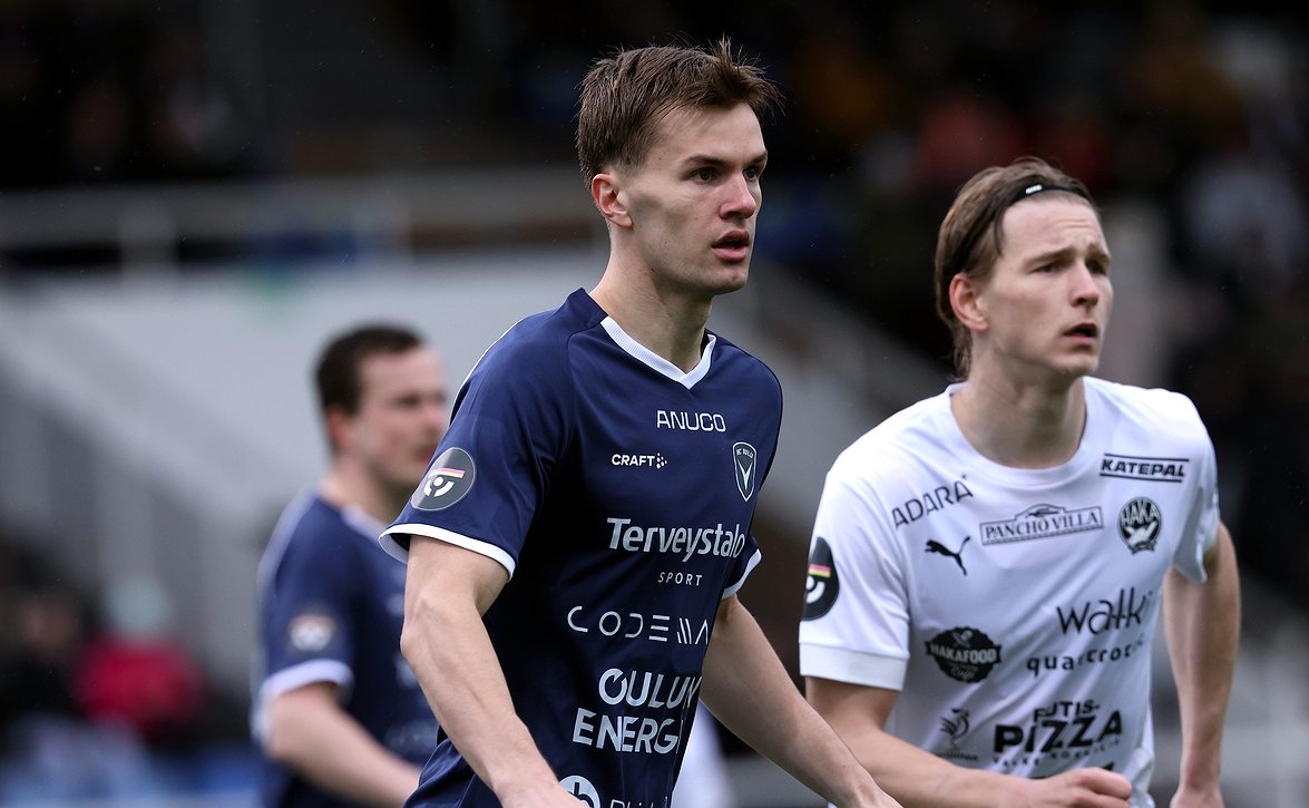 "Viimeiset 1,5 kuukautta on tuntunut paremmalta" - Miika Koskela on noussut AC Oulun puolustuksen johtajaksi