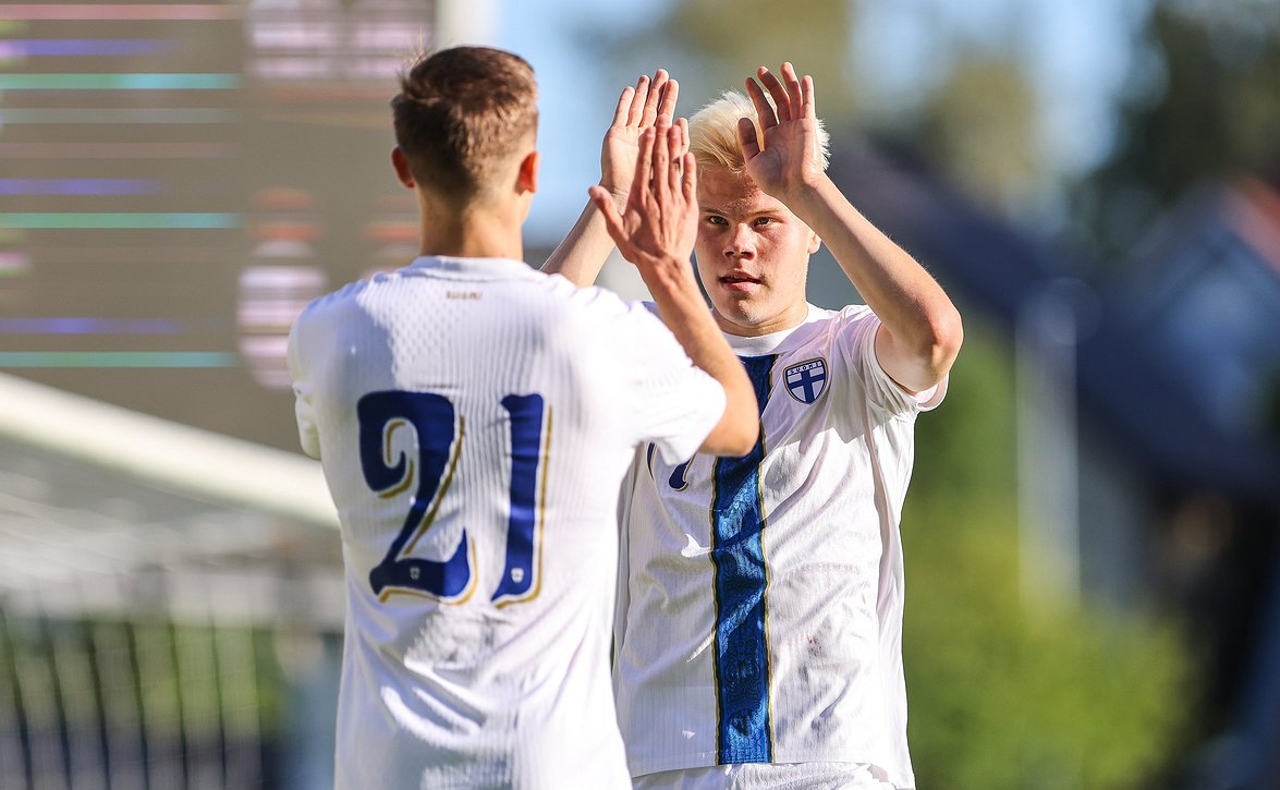 Pikkuhuuhkajat hurjasteli murskavoiton