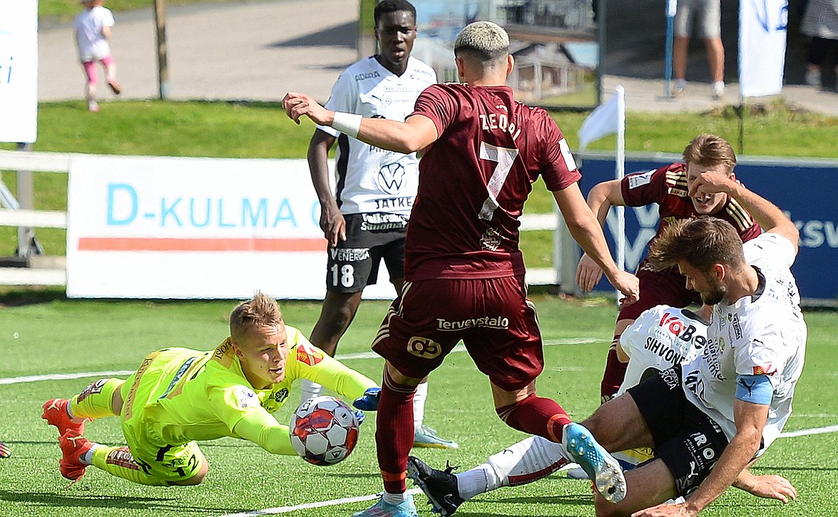 "Kaksi pettynyttä valmentajaa" - Tainio jäi kaipaamaan Hakalta parempaa