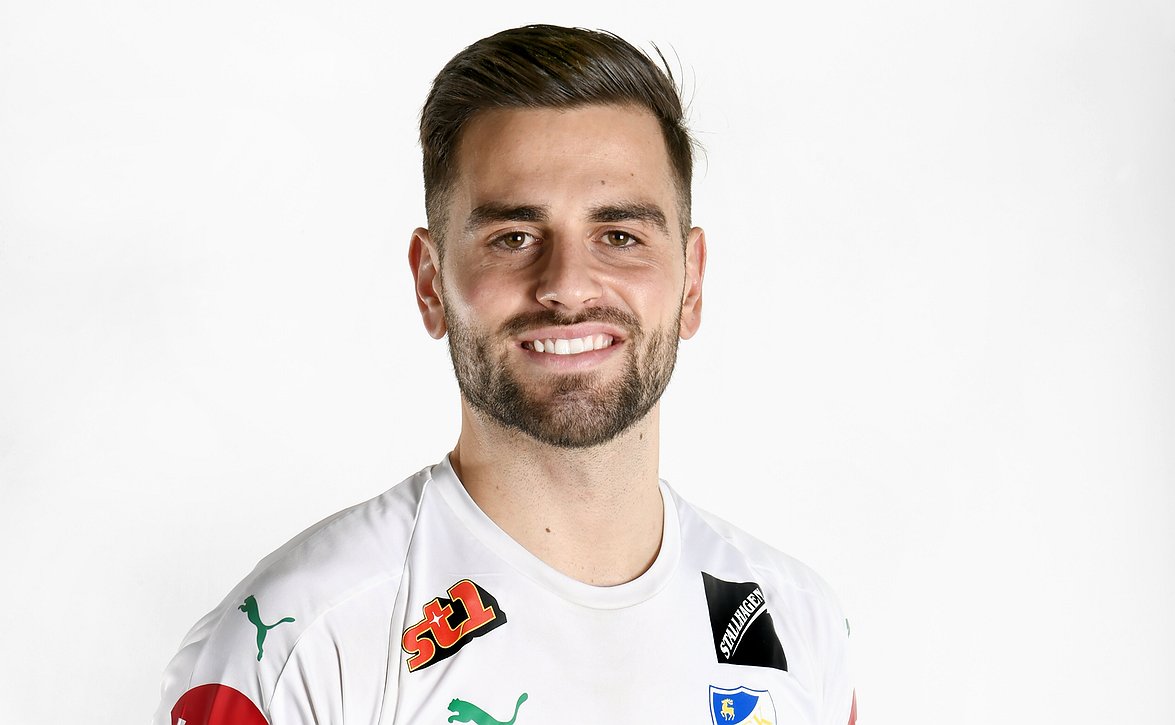 ​IFK Mariehamnin Peter Makrillos muistaa kohtaamisen Cesc Fàbregasin kanssa