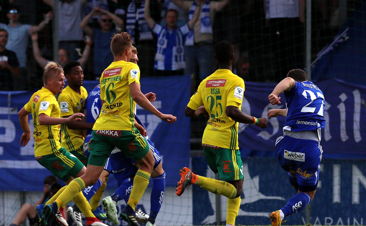 Viikolla loukkaantuneet Tarvonen ja Afum sivussa Ilvekseltä perjantaina