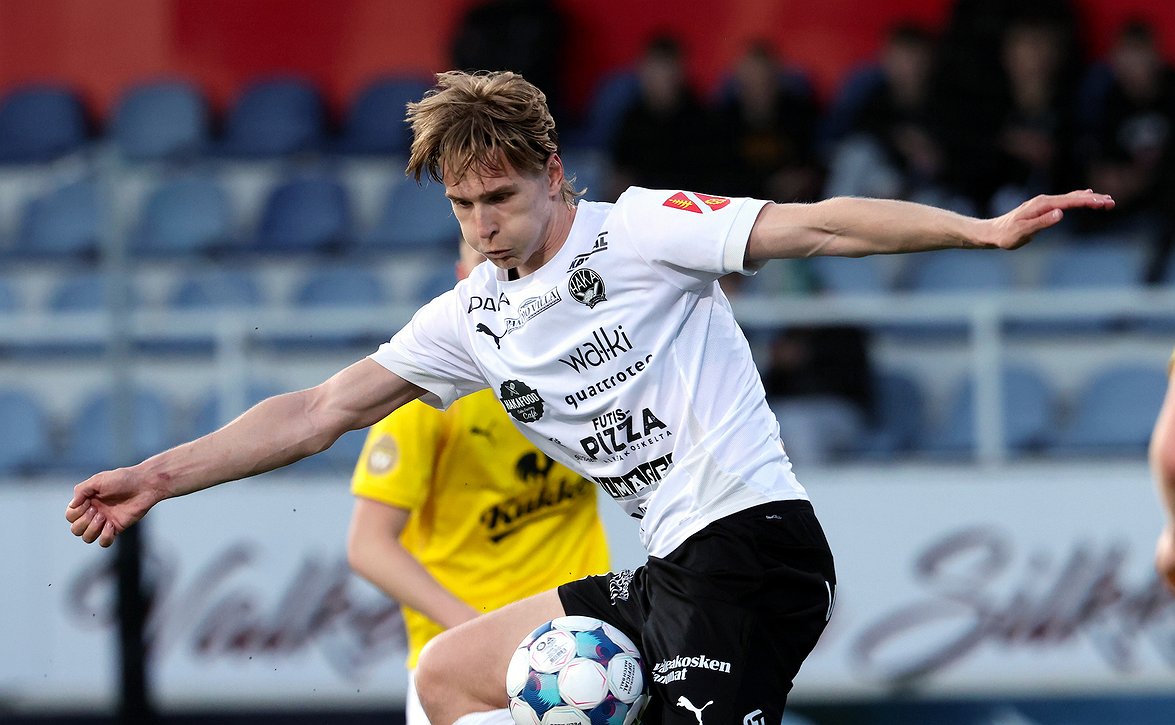 "Meidän näköinen pelaaja" - Simon Lindholm siirtyy VPS:n riveihin