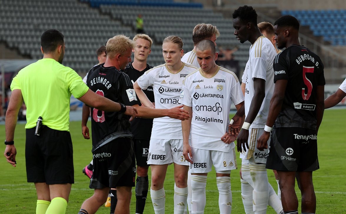 Taas hurja kierros Veikkausliigassa – Pohjalaiset voitokkaina maanantaina