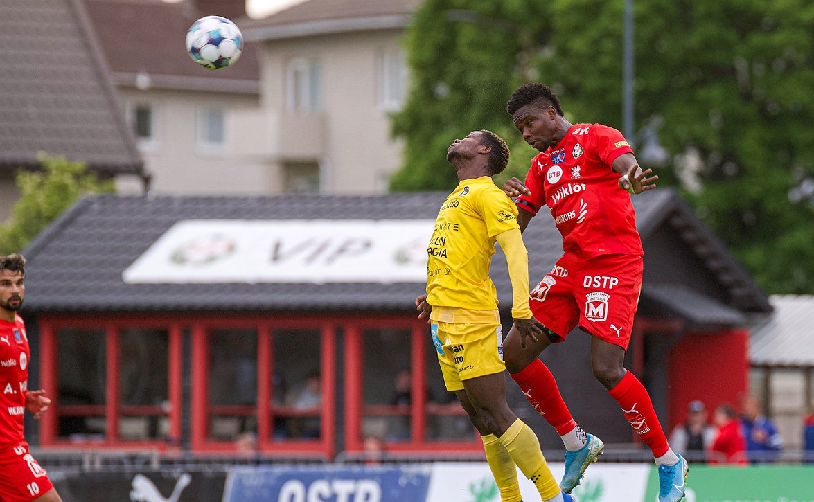 Jaro nousi lopussa voittoon (FF Jaro-AC Oulu 2-1)