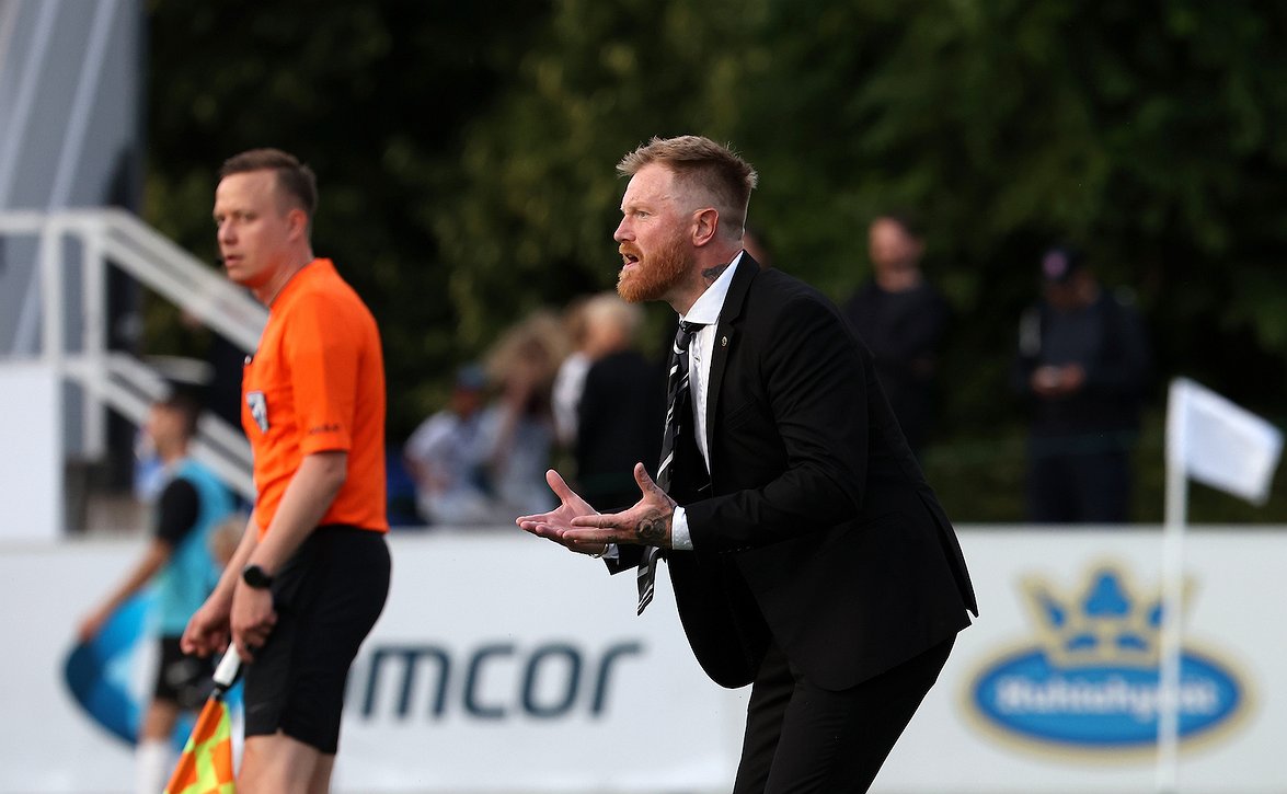 "Taistelimme itsemme voittoon" - Haka-luotsi Andy Smith jäi kaipaamaan pelillisesti parempaa
