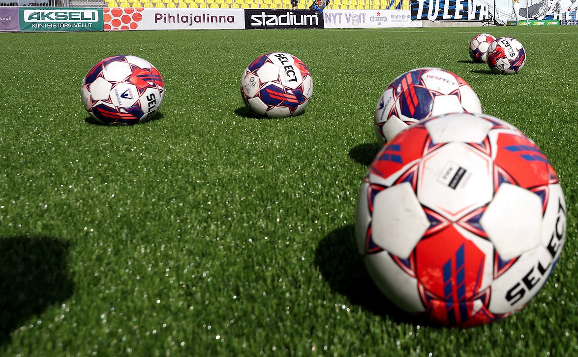 ​SK- ja OK-kilpailujen tilanteet 22 ottelukierroksen jälkeen