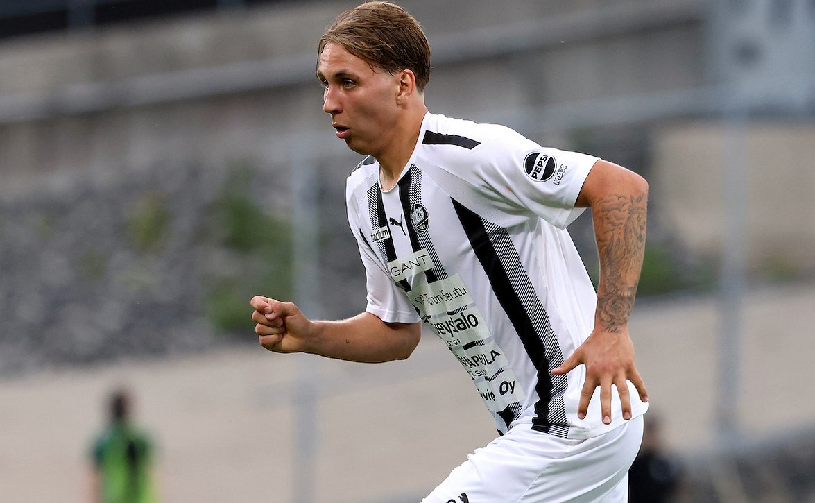 Onni Helén putsasi palkintopöydän TPS:n kauden 2025 päättäjäisissä