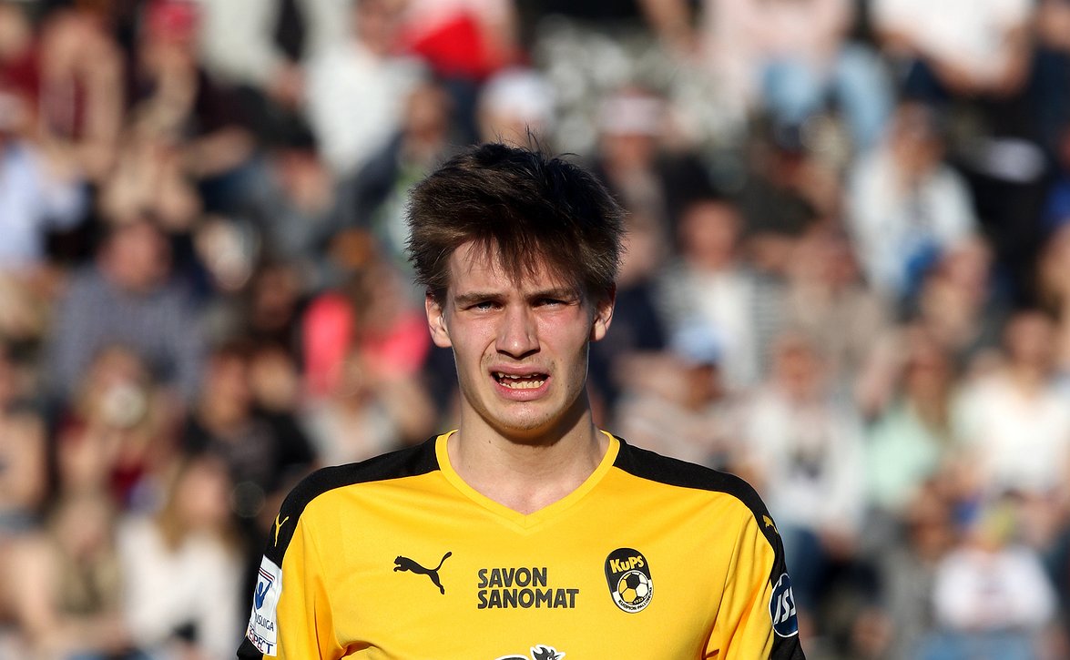 Saku Savolainen jatkaa KuPS-paidassa