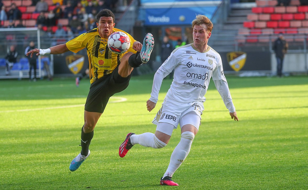 Honka ja SJK pistejakoon (FC Honka-SJK 0-0)