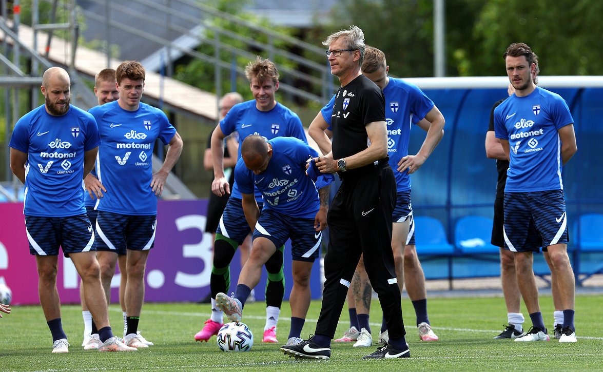 ​Huuhkajien historiallinen EM-avaus edessä – Tanska-ottelu lauantaina