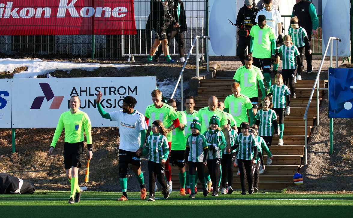 "Nopeampaa ja intensiivisempää" - KTP:n Matias Lindfors saanut taas tuntumaa Veikkausliigavauhtiin