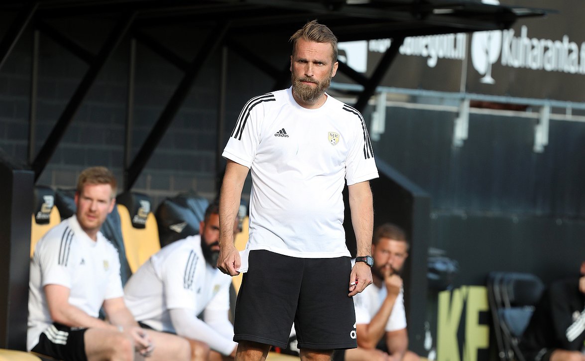 ​"Laatua arkeen" – SJK-luotsi Honkavaara iloitsee fyysisen valmennuksen uusista kuvioista