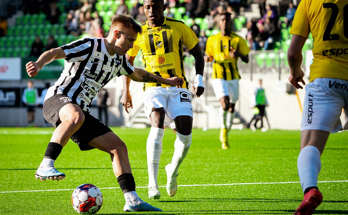 Vaasassa viihdyttävä tasapeli (VPS-FC Honka 0-0)