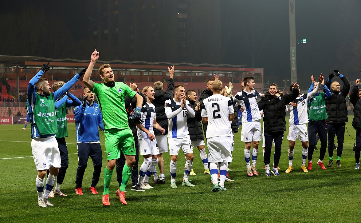 Huuhkajilla isot panokset tiistaina – ”Tällaisia pelejä varten tätä pelataan”