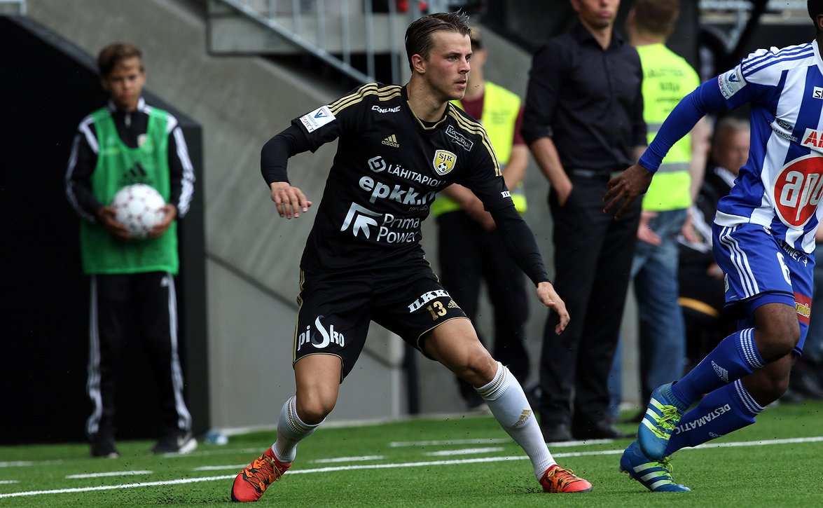 Roope Riski SC Paderbornin testissä