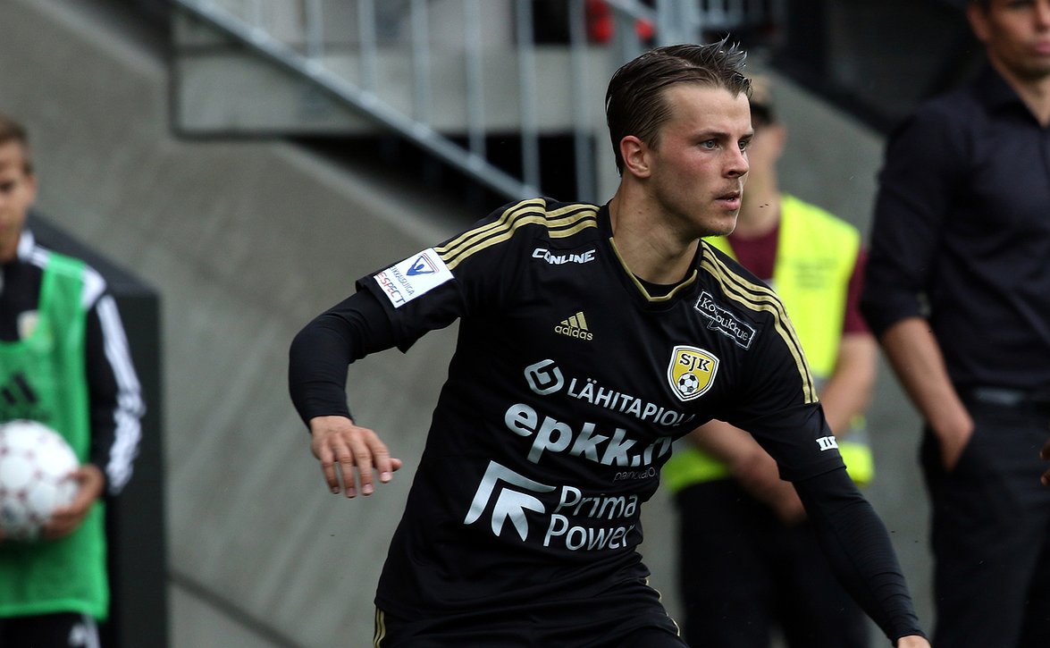 Roope Riski jatkaa uraansa Itävallassa