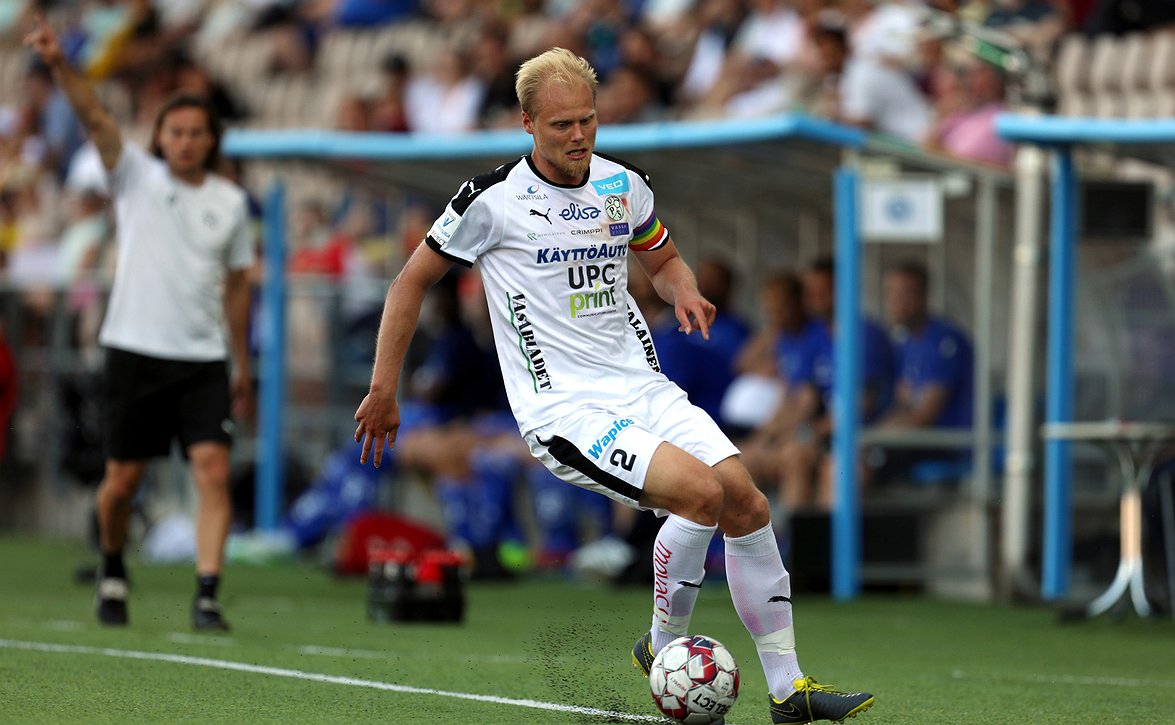 Lahti Lahteen - Kuhnureille kova vahvistus takalinjoille