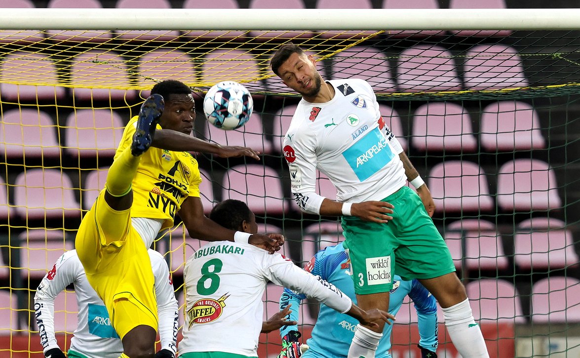 ​"Emme olleet hereillä alusta asti" – IFK Mariehamnin hyvä liito katkesi Ilveksen vieraana