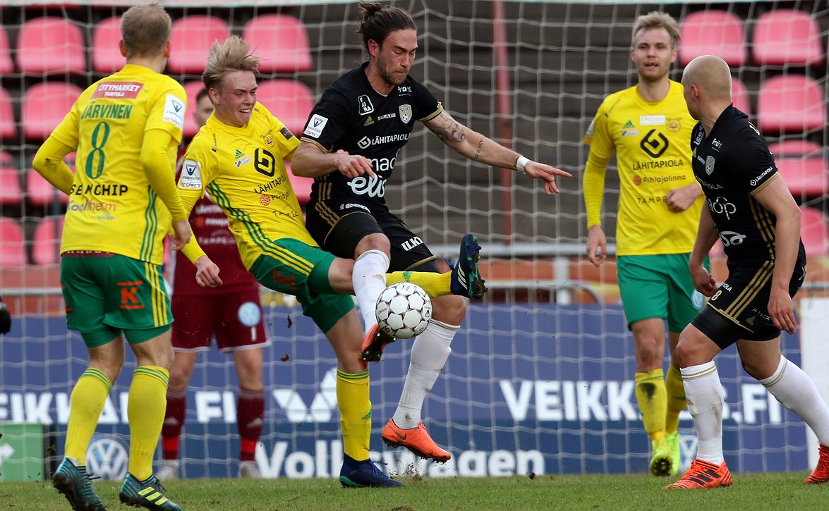 Ilves tiedostaa kaavan: "Me tarvitsemme kärsivällisyyttä puolustamiseen"