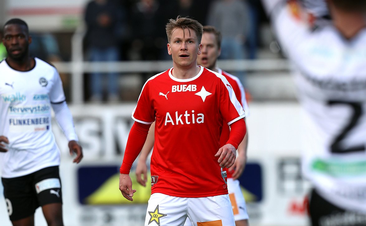 Kokenut puolustaja jättää pelikentät - HIFK jäi viimeiseksi seuraksi
