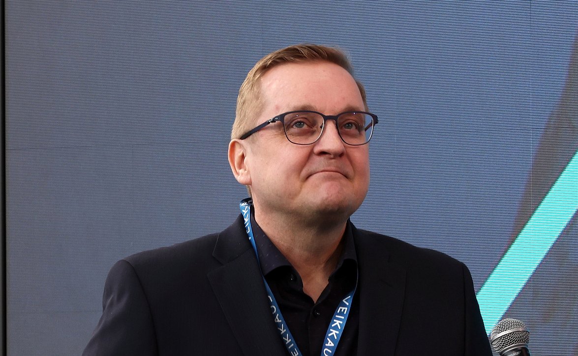 "Työpaikkana aivan loistava" - Jarkko Wiss on saanut hyvän startin Interissä