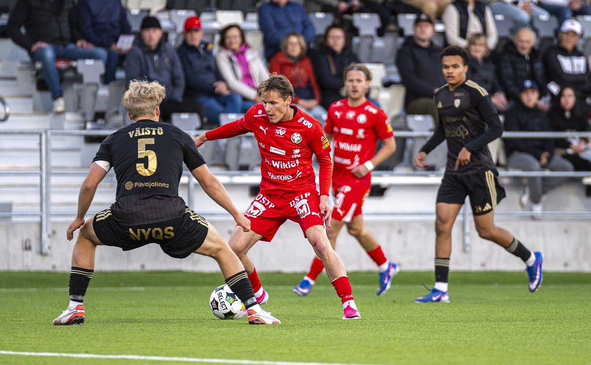 Pistejako Pohjanmaan derbyssä (FF Jaro-SJK 1-1)