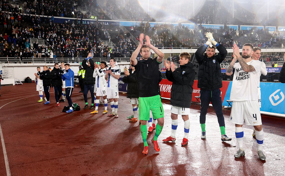 Lukas Hradecky: ”Erityiskiitos kannattajille”