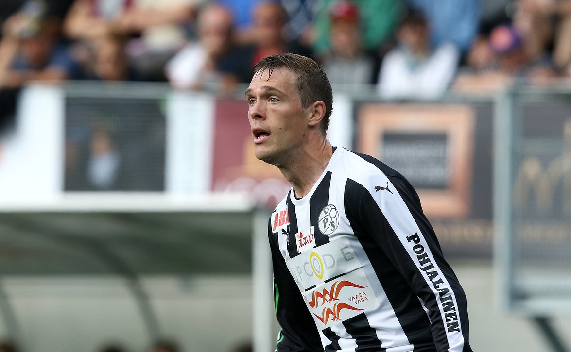 Lampi jatkaa VPS:ssa: "Pyrin näyttämään esimerkkiä"