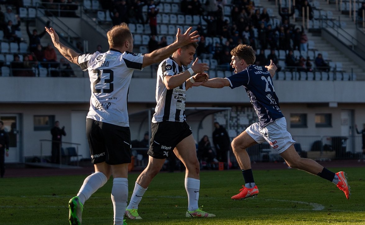 Vain AC Oulu jatkaa puhtaalla pelillä - "Siinä se ratkaisu oli"