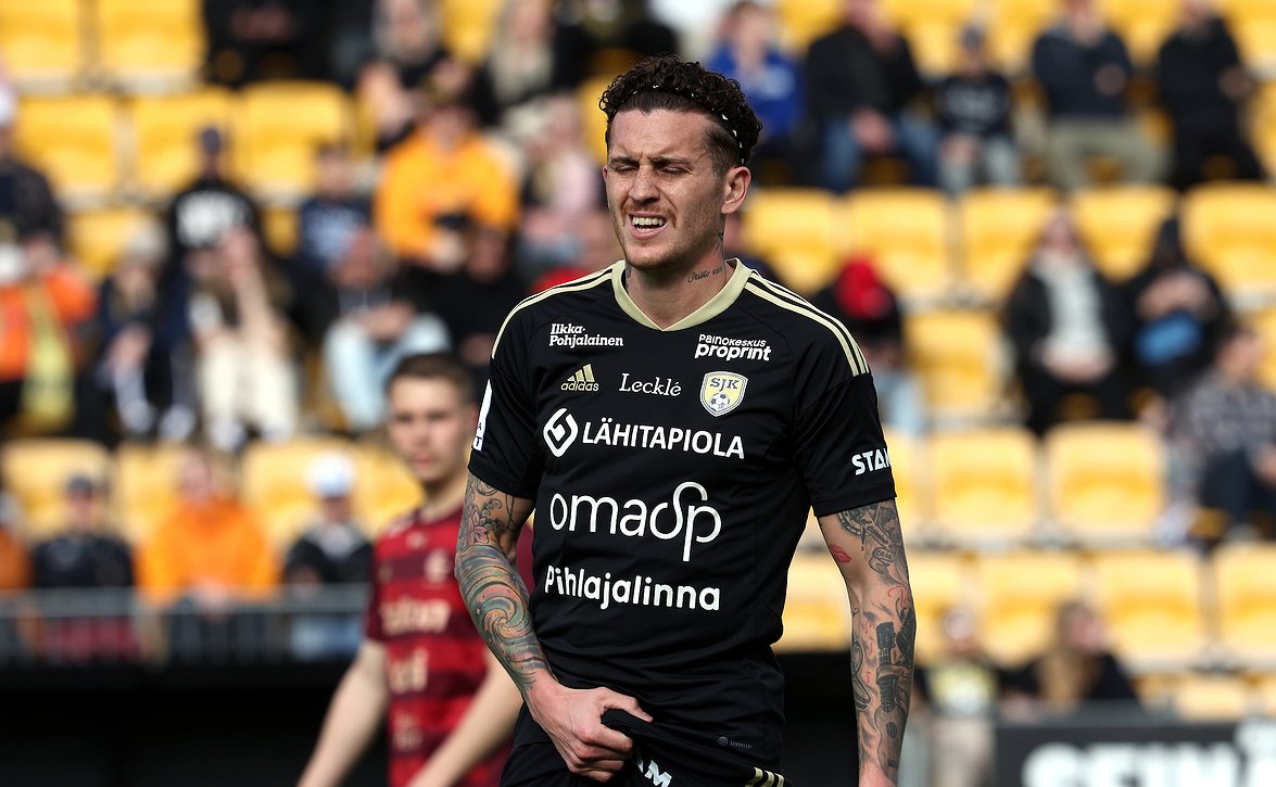 SJK jatkaa vahvassa vireessä (IFK Mariehamn-SJK 0-2)