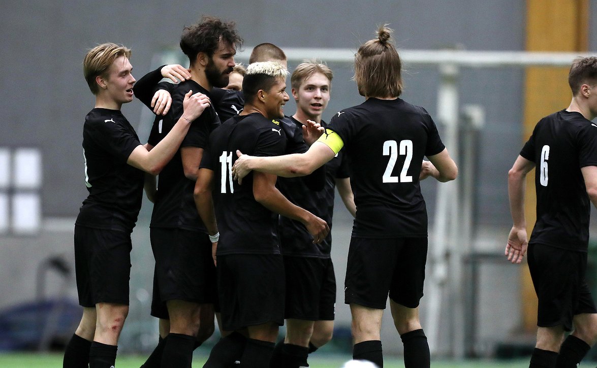 ​Veikkausliigajoukkueet täydessä vauhdissa kentillä pääsiäisenäkin