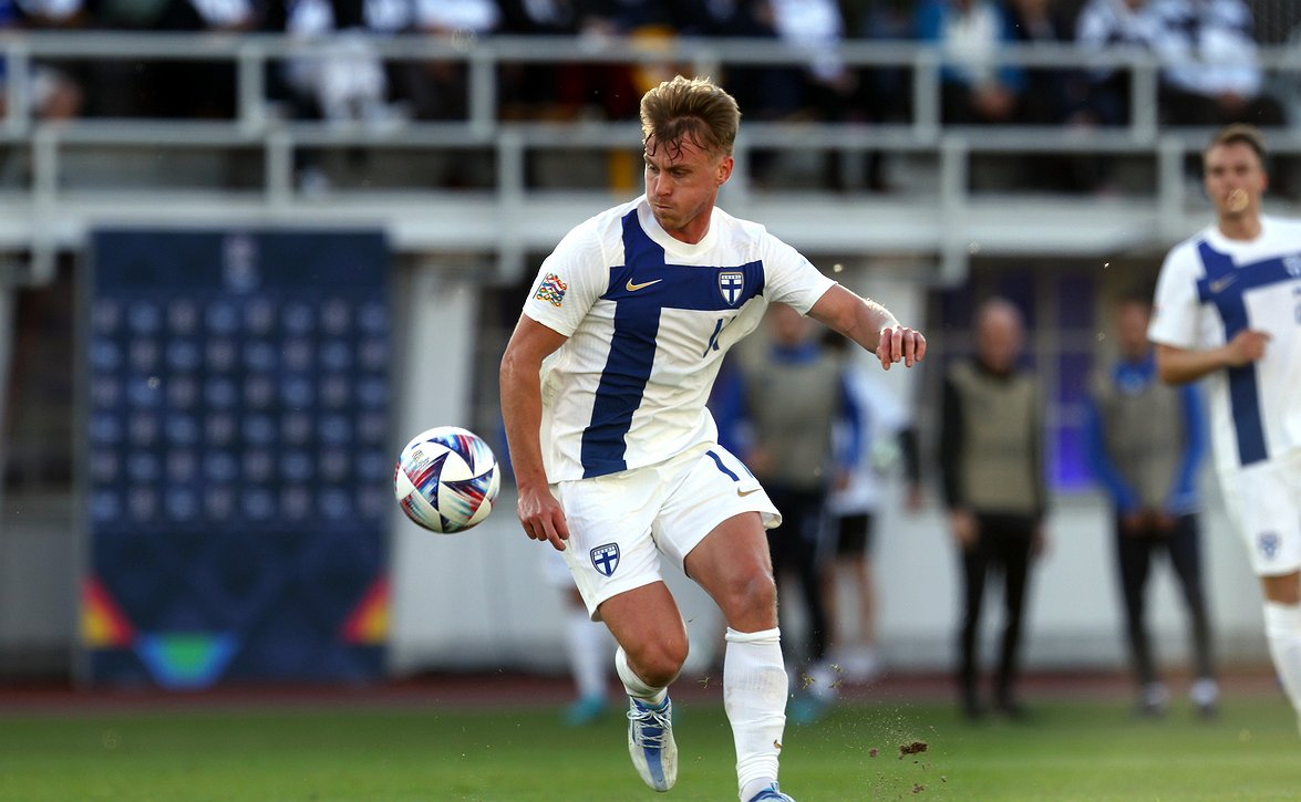 Rasmus Schüller sivuun Huuhkajista - joukkuetta ei täydennetä