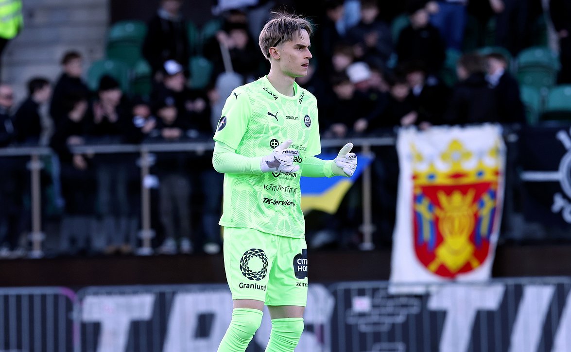 "Kertoo joukkueen mentaliteetista" - TPS-vahti Elmo Henriksson ylistää venymistä otteluitten lopussa