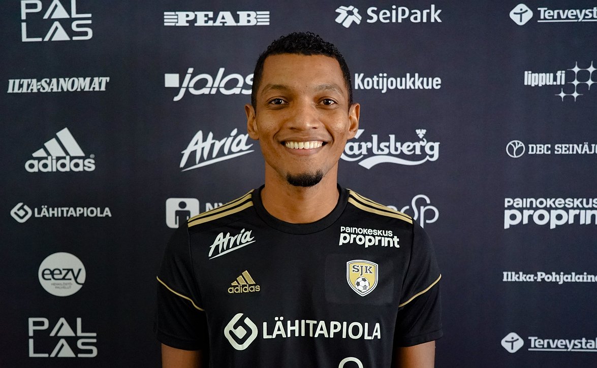 Kolumbialaisväriä SJK:n riveihin - ​puolustaja Cristhian Valencia sopimukseen