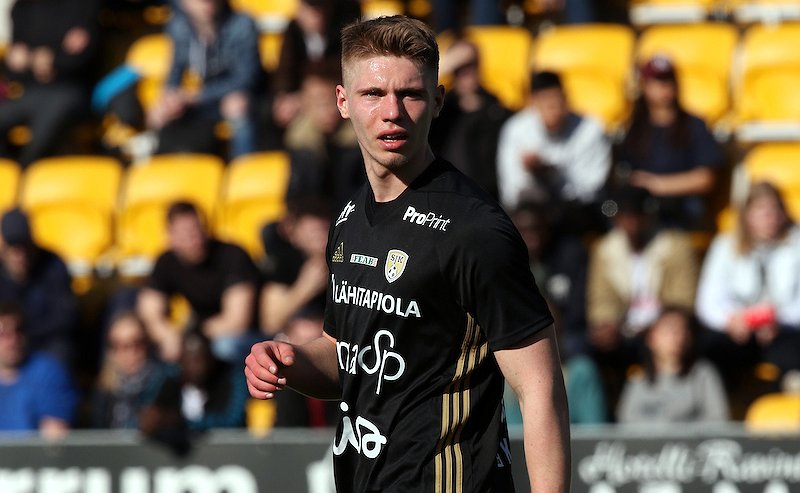 ​U19-pojat otti revanssin Slovakiasta - HIFK:n Larsson ja SJK:n Streng osuivat