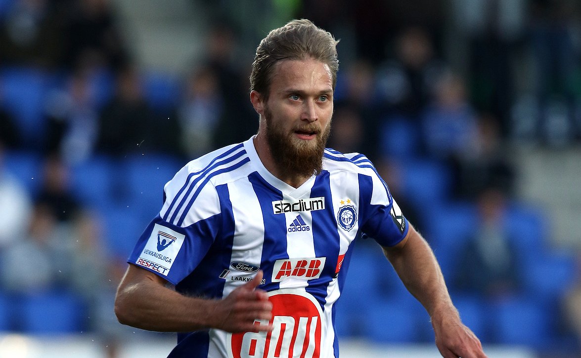 Pelvas korvaa Riskin Huuhkajaryhmässä