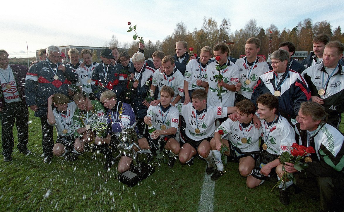Tukku FC Hakan legendoja paikan päällä lauantain Ilves-ottelussa
