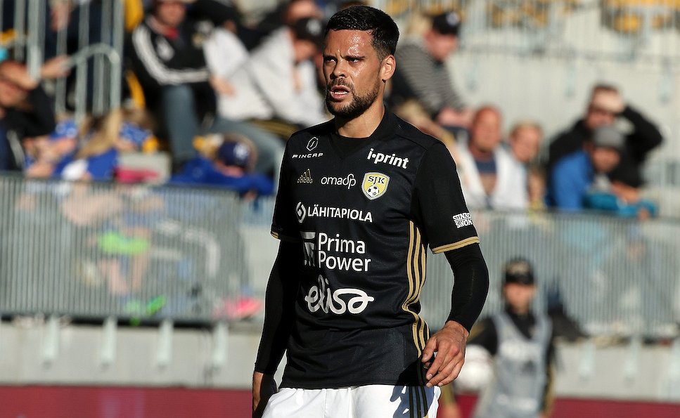 SJK:n Vales Andorran mukana Färsaarilla