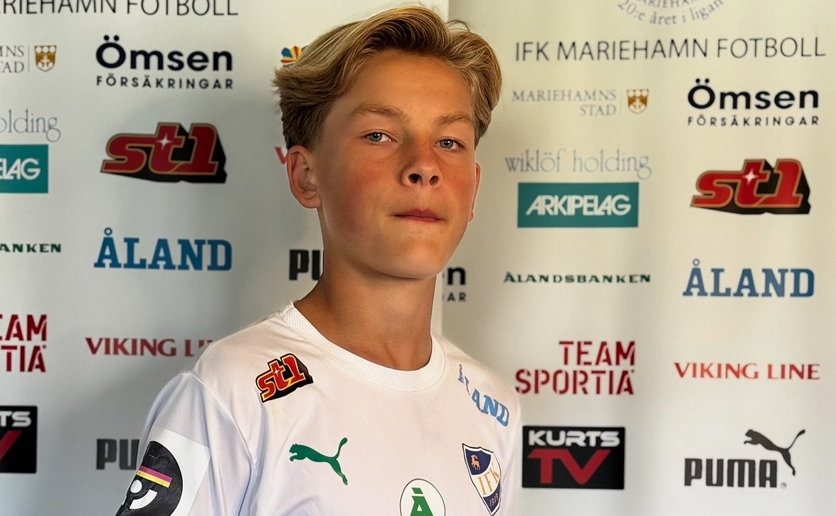 ​Keskikenttälupaus Rasmus Holmberg nousee IFK Mariehamnin sopimuspelaajaksi