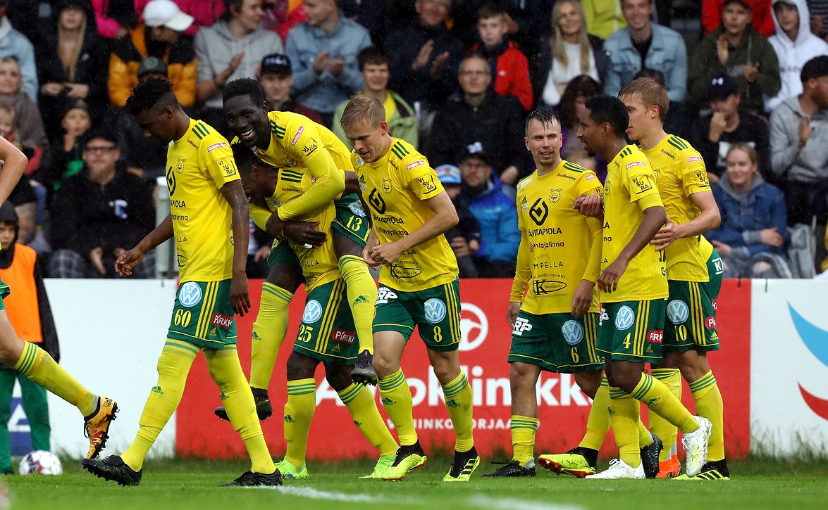 Ilveksellä kausikorttietu myös junioripelaajien vanhemmille