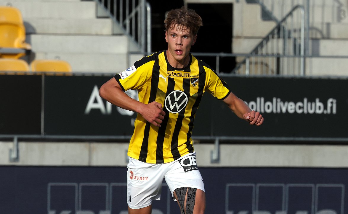 ​Niklas Pyyhtiälle debyytti Serie A:ssa Bolognan riveissä