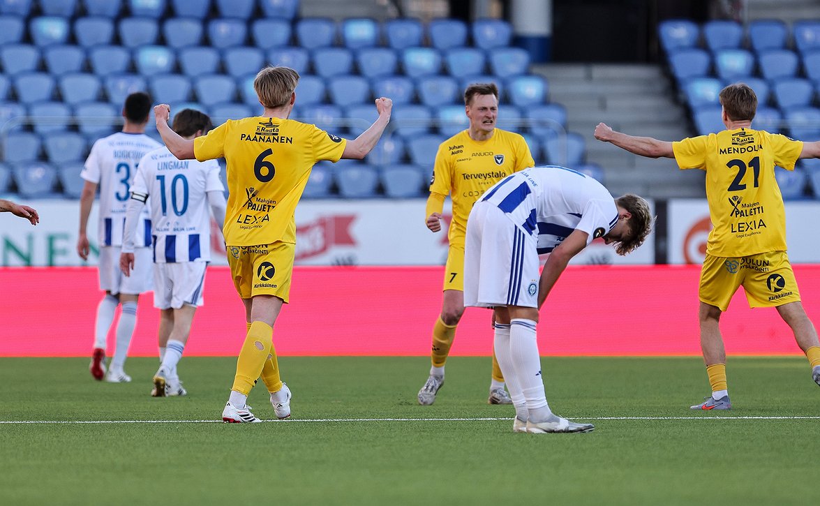 AC Oulun päävalmentaja Mikko Isokangas hehkutti: "Ei näitä voittoja ole joka vuosi haettu"