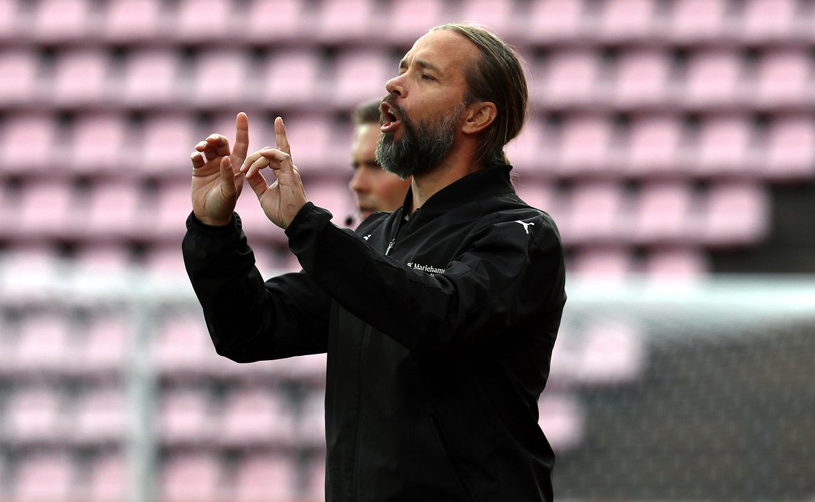 ​IFK Mariehamn-luotsi Syberyjski: "Mukavaa yleisölle kun on viihdettä"