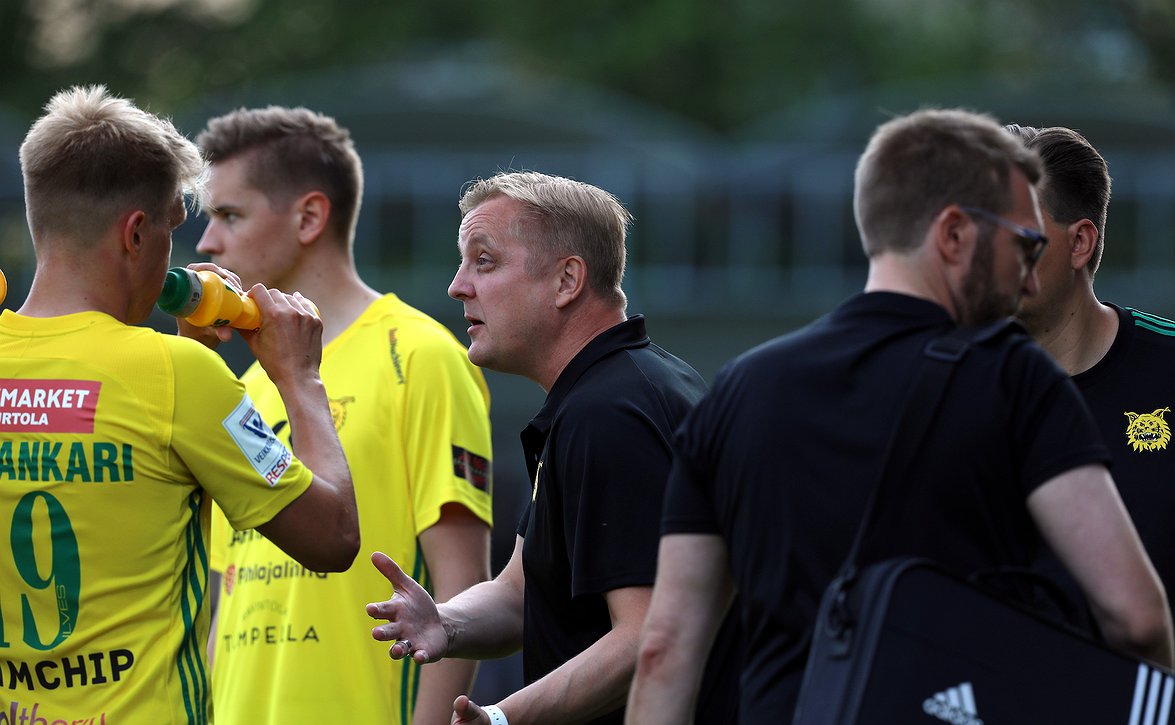 ​Jarkko Wissillä iso luotto sopimuspelaajaansa: "Vahva pelimies"